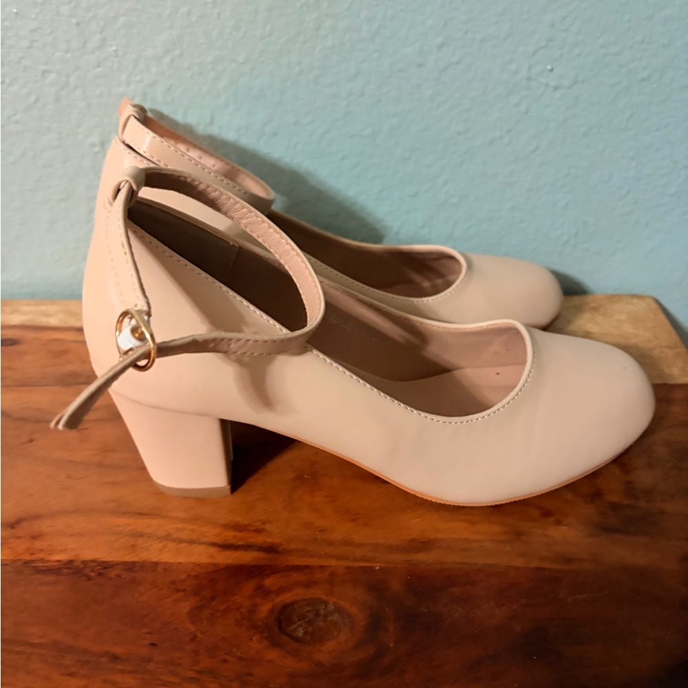 Cream Mary Jane Heels - Picture 6 of 13